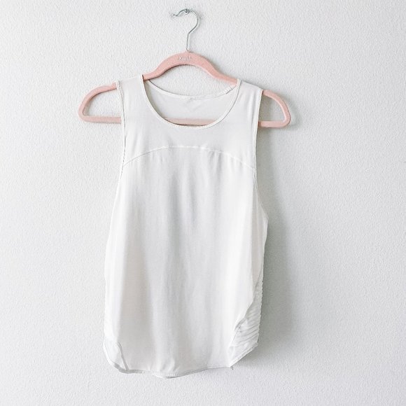 lululemon athletica Tops - Lululemon Vent It Out Reflective Mesh Tank Top